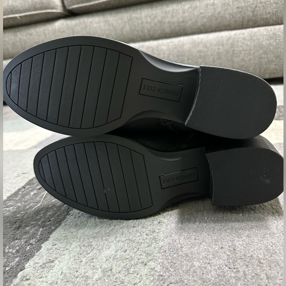 Kenneth Cole Black Levon Leather and Rib Knit Knee High Boot. Size 9 - Picture 3 of 7